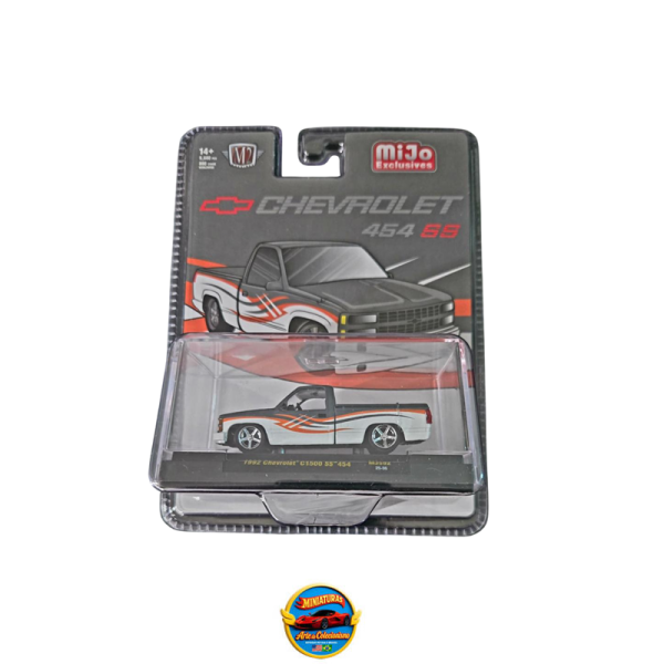 M2 Machines MiJo Exclusives 1992 Chevrolet C1500 SS 454 Truck